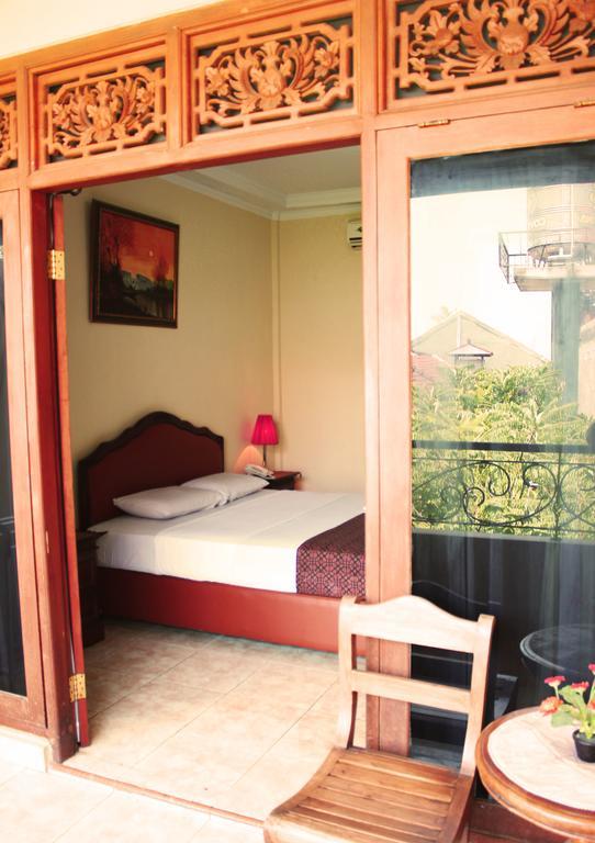 Hotel Puri Nusantara Kuta Lombok Buitenkant foto