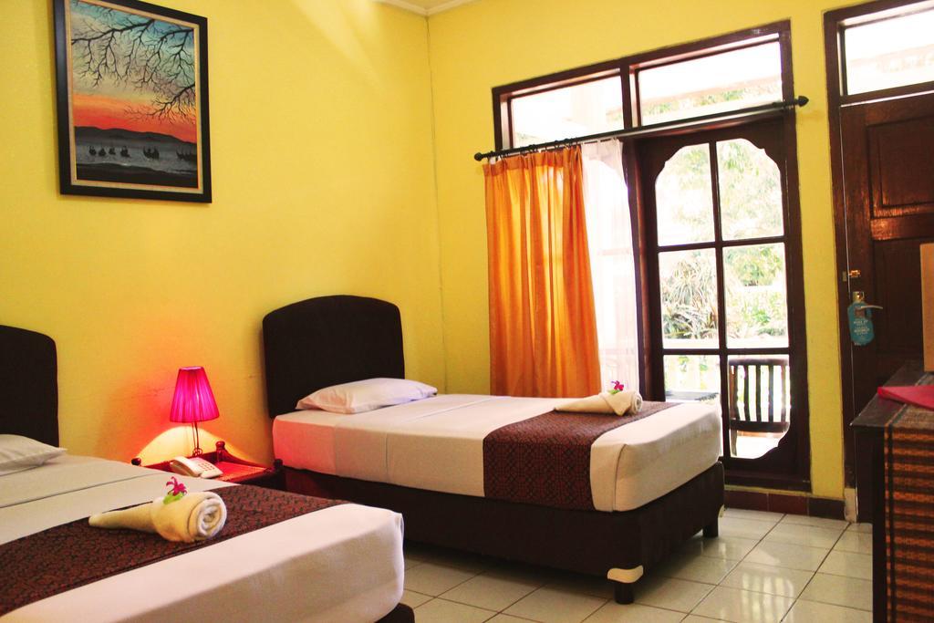 Hotel Puri Nusantara Kuta Lombok Buitenkant foto