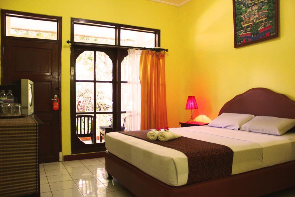 Hotel Puri Nusantara Kuta Lombok Buitenkant foto