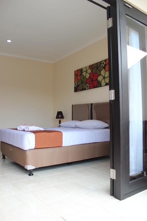 Hotel Puri Nusantara Kuta Lombok Buitenkant foto
