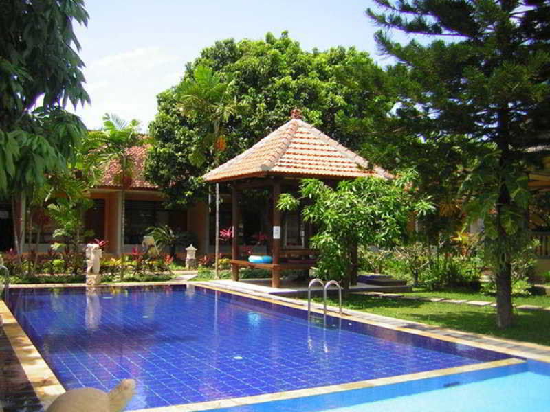Hotel Puri Nusantara Kuta Lombok Buitenkant foto